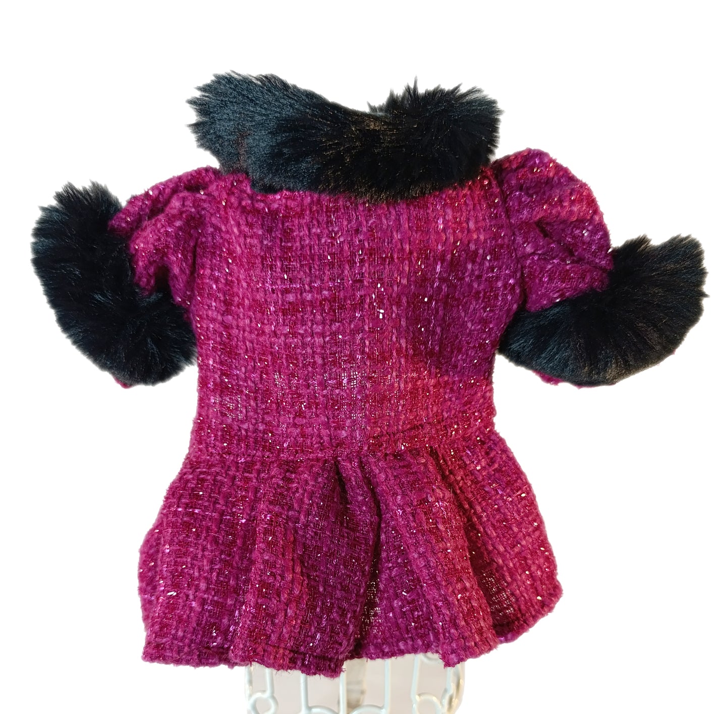 Abrigo rosa con peluche tipo chanel