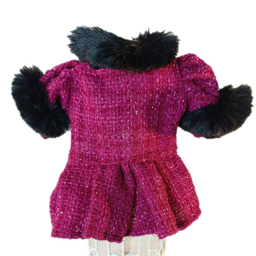 Abrigo rosa con peluche tipo chanel