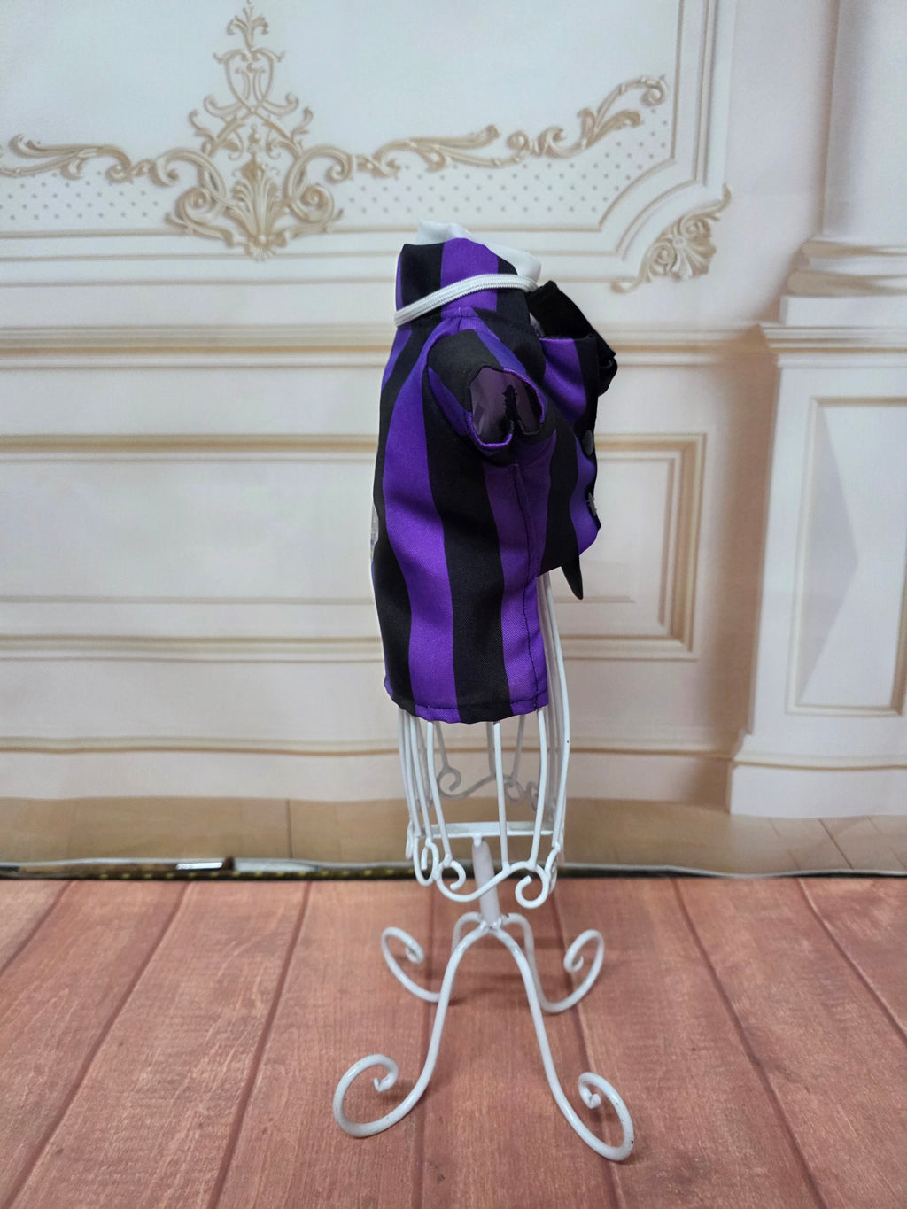 Uniforme merlina morado