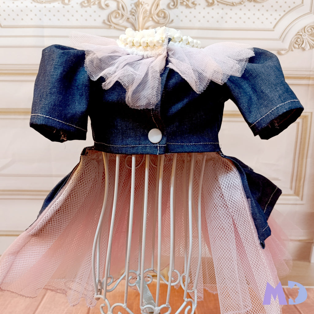 Vestido mezclilla collar perlas