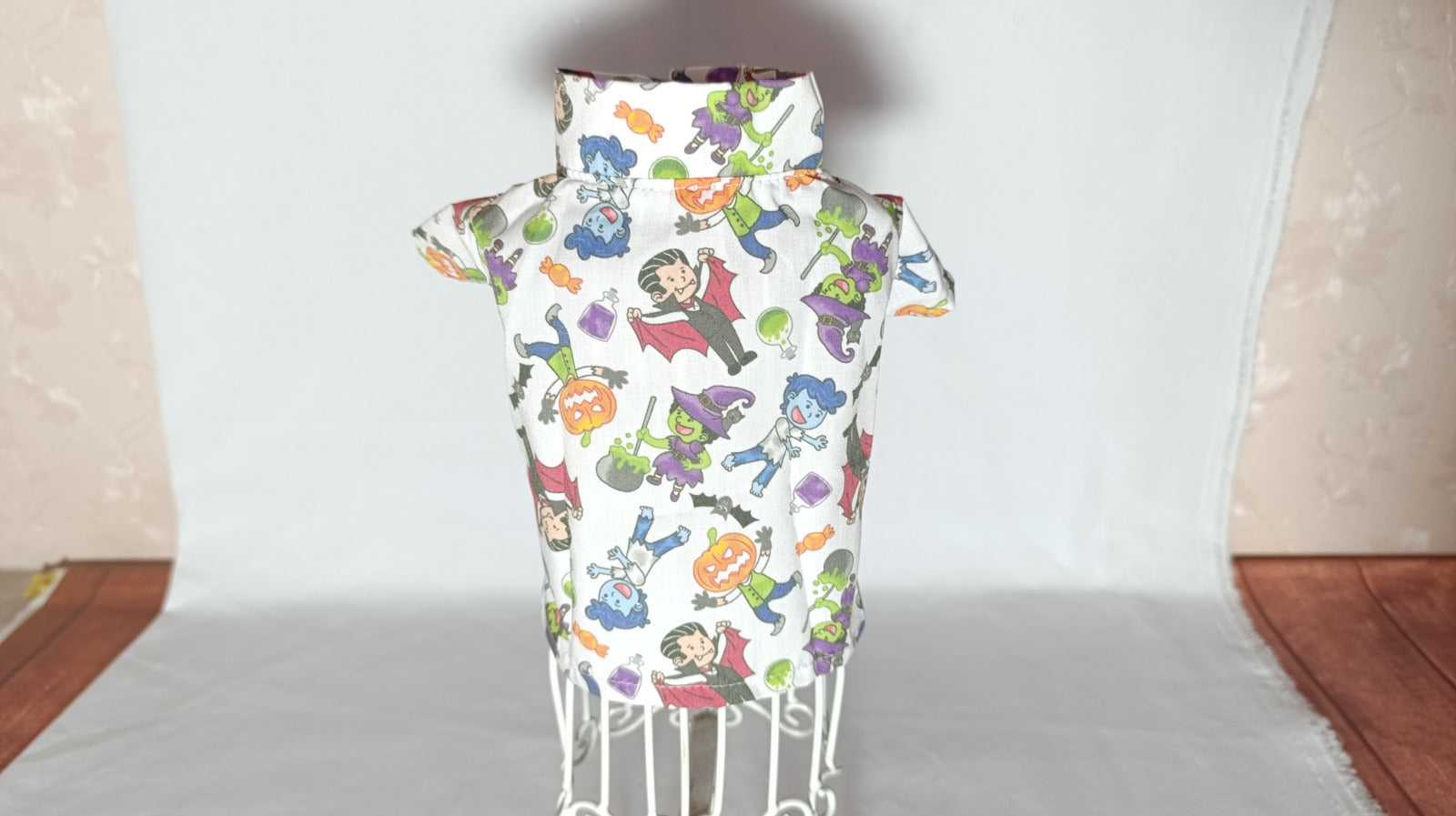 Camisa Blanca Halloween letrero