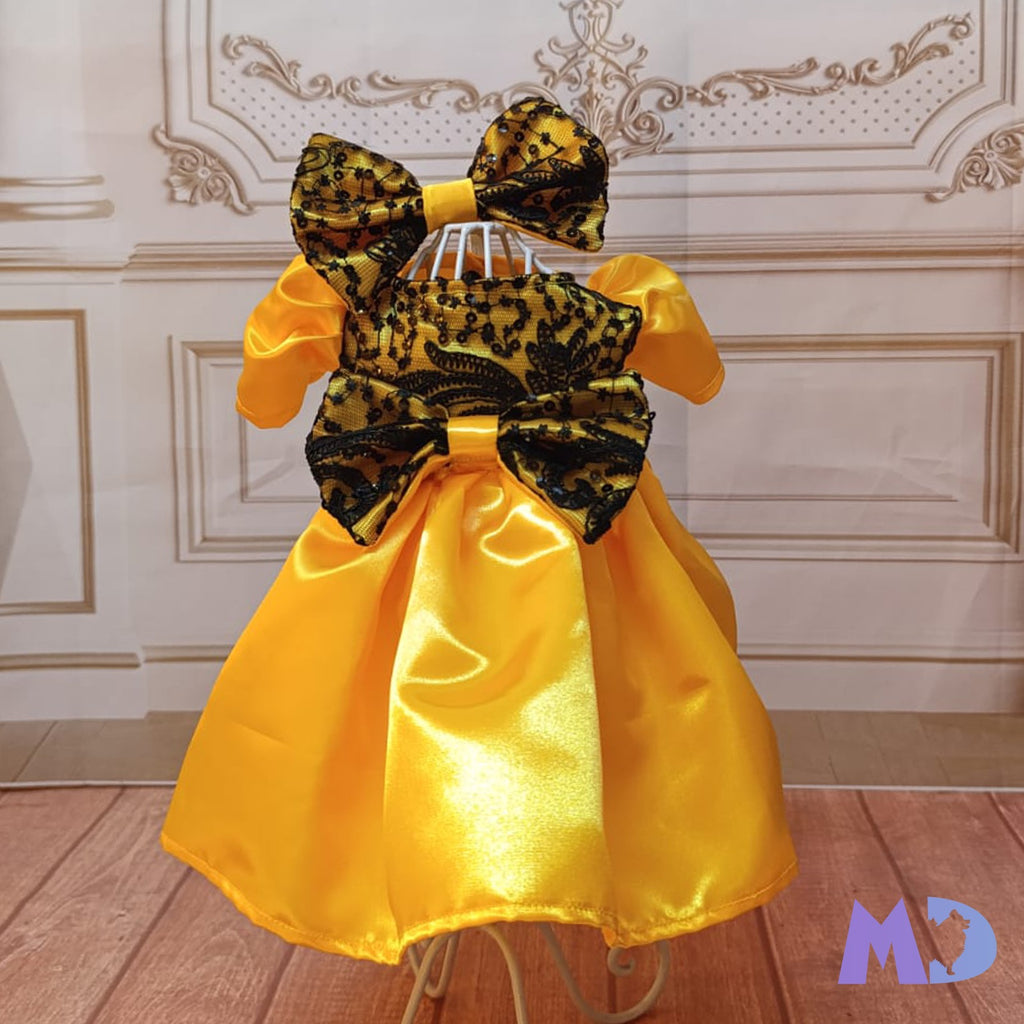 Vestido amarillo época
