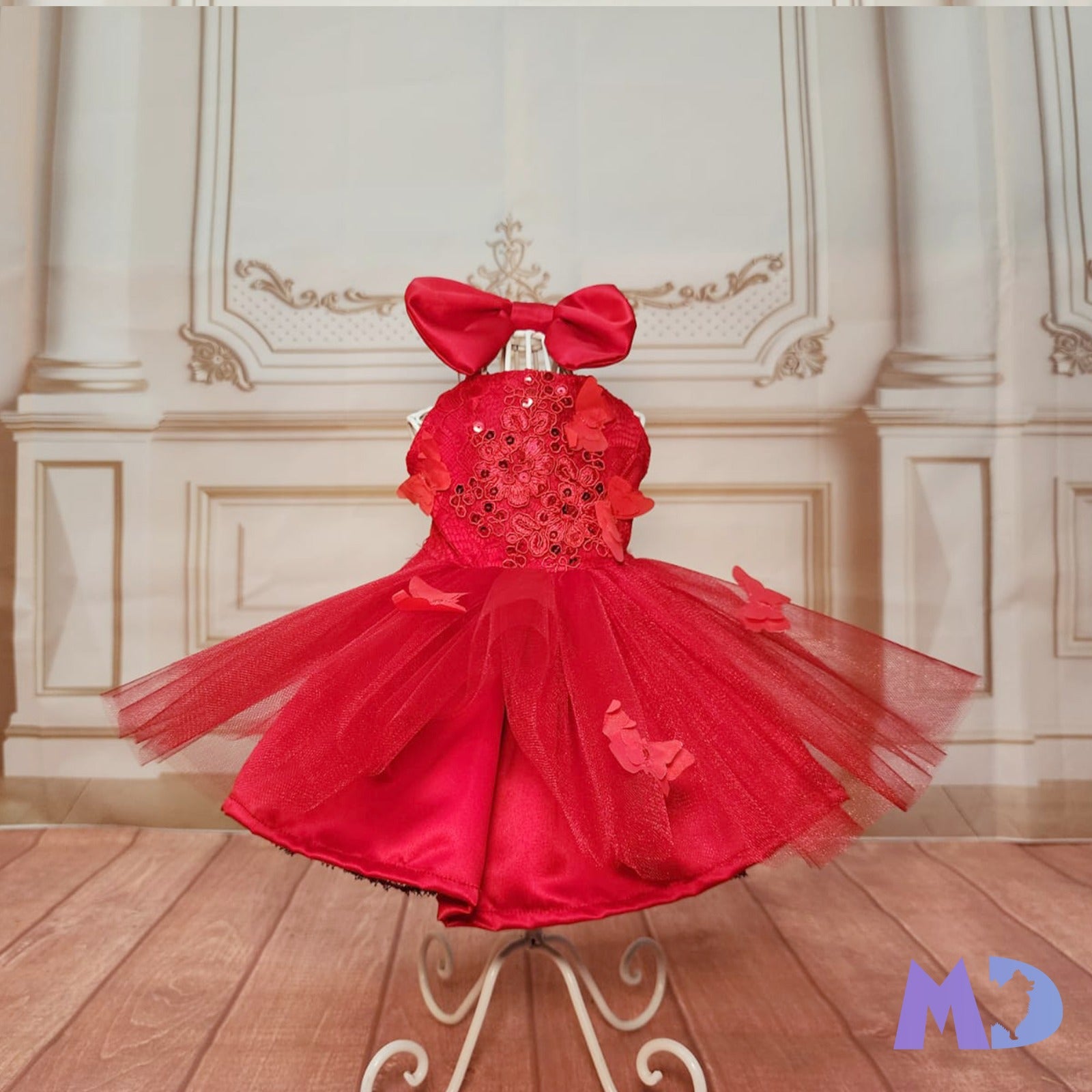 Vestido rojo encaje con mariposas