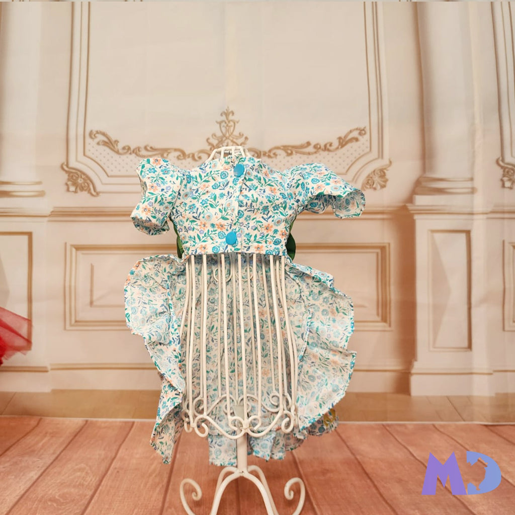 Vestido azul floreado
